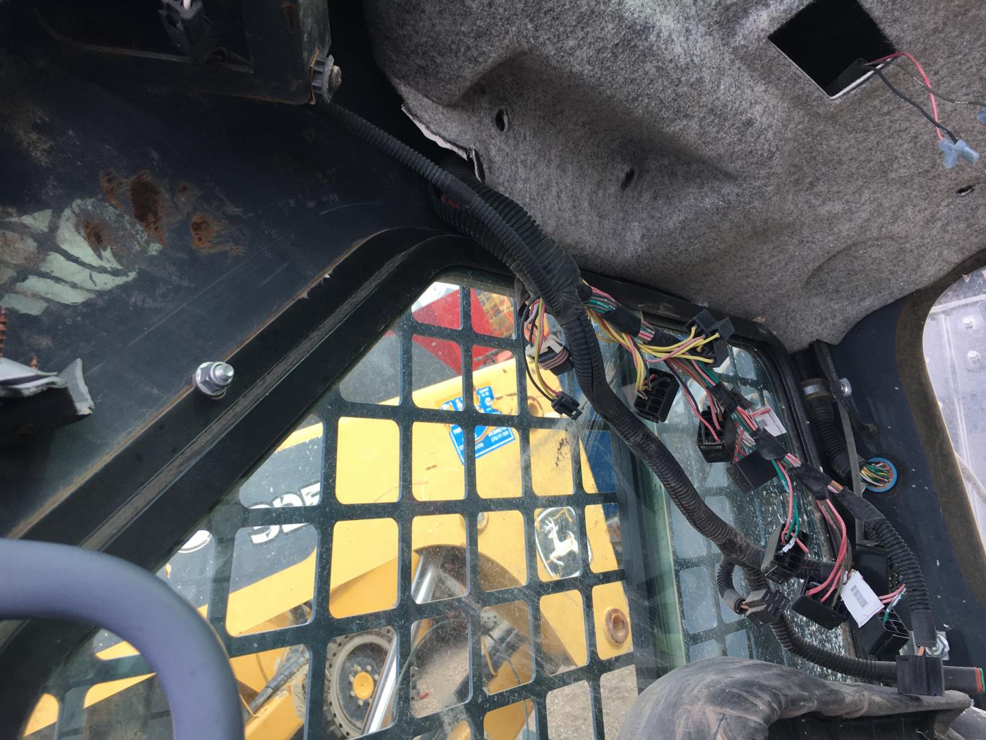 ./imagenes/INVOICE/2019/13869/MINICARGADOR JOHN DEERE  317G (10).JPG